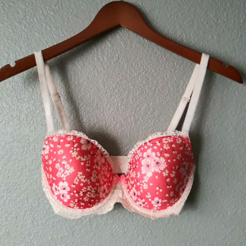 Victoria's Secret 32DD lined demi bra red blossoms
